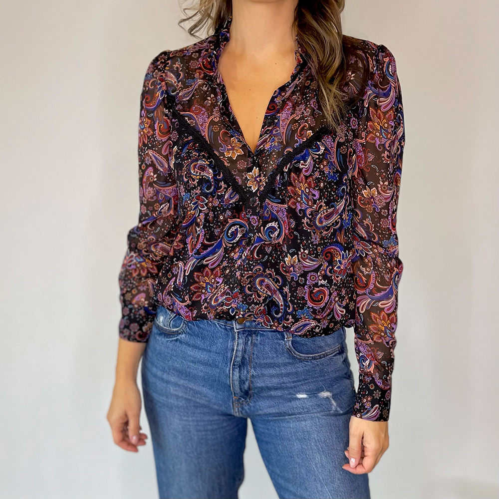 Blouse voilage noire et violette aux manches longues et col montant